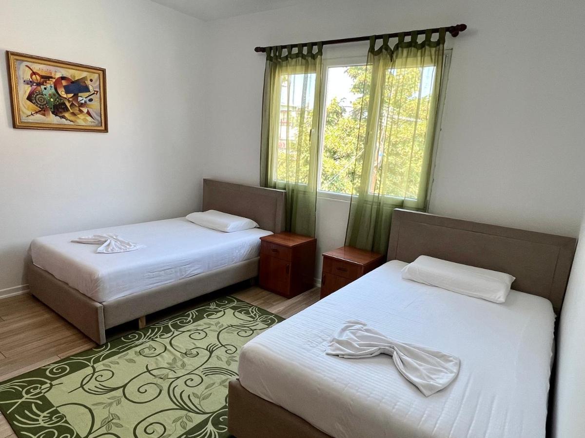 Comfort Home-Apartment Тирана Екстер'єр фото